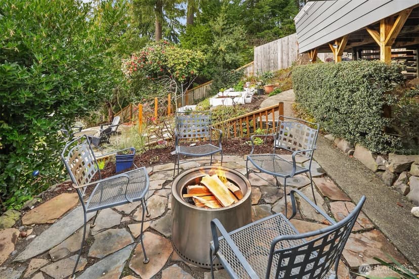 Property photo for 15828 25th Avenue Sw, Burien photo 31