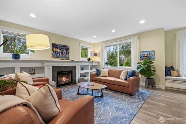 Property photo for 9150 Burlingame Court Ne, Bainbridge Island photo 4