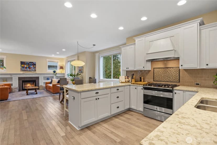 Property photo for 9150 Burlingame Court Ne, Bainbridge Island photo 13