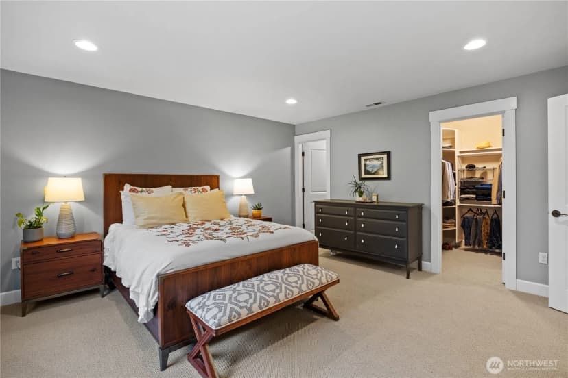 Property photo for 9150 Burlingame Court Ne, Bainbridge Island photo 20
