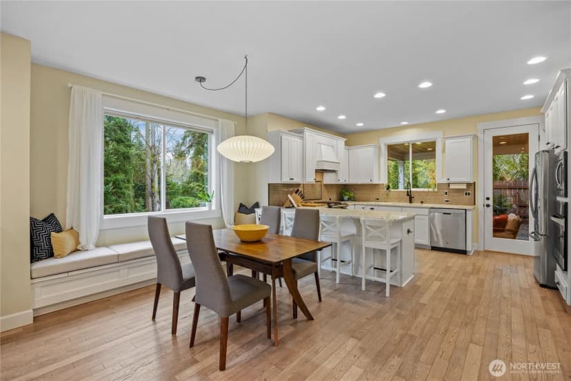 Property photo for 9150 Burlingame Court Ne, Bainbridge Island photo 9