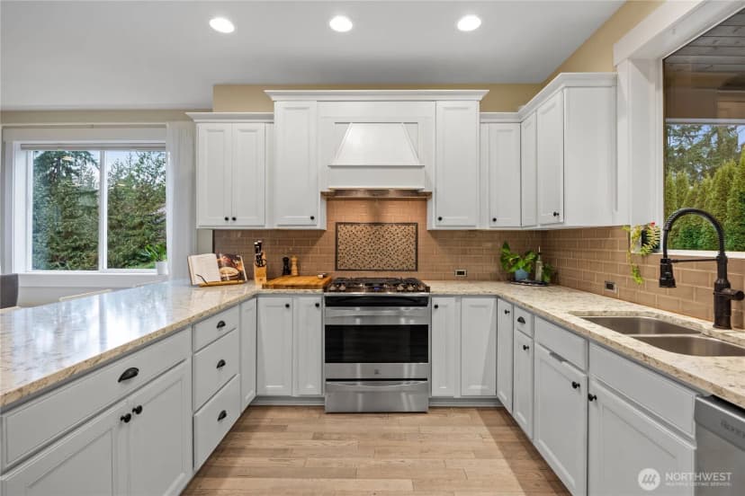 Property photo for 9150 Burlingame Court Ne, Bainbridge Island photo 12