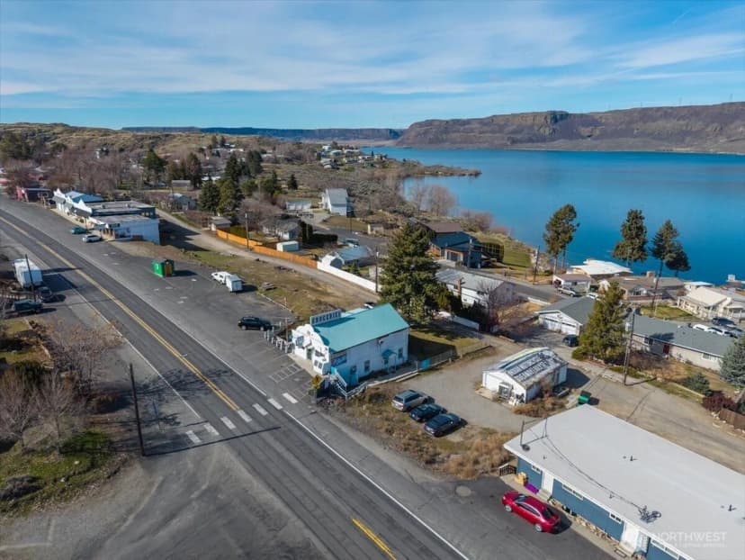 Property photo for 119 E Coulee Boulevard, Electric City photo 35