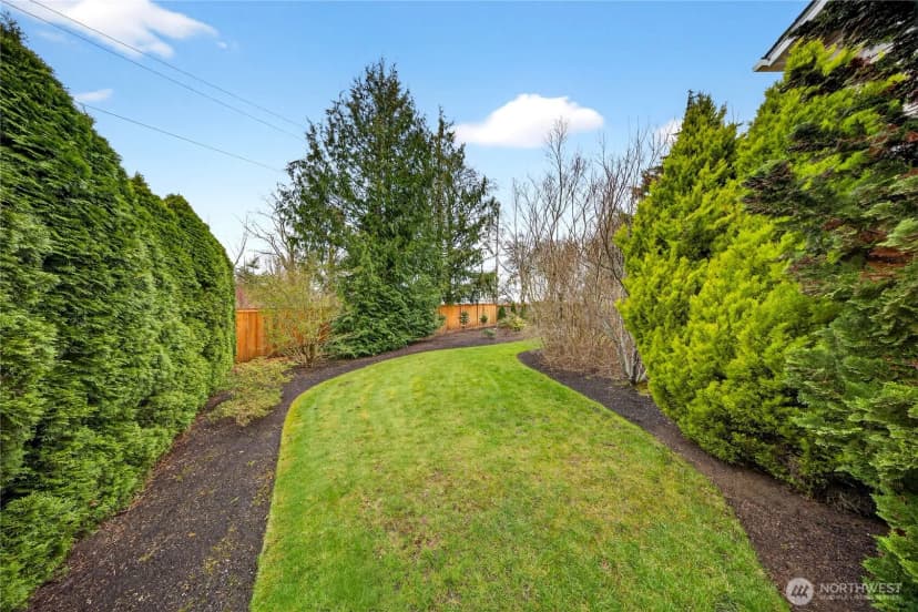 Property photo for 16273 Par Four Lane, Burlington photo 37