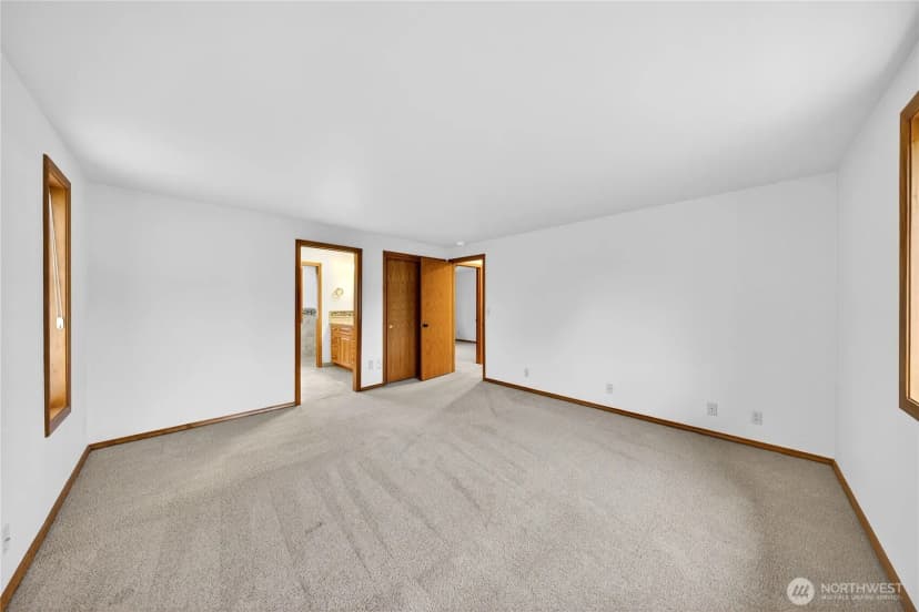Property photo for 16273 Par Four Lane, Burlington photo 27