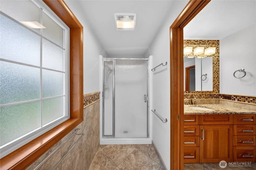 Property photo for 16273 Par Four Lane, Burlington photo 23