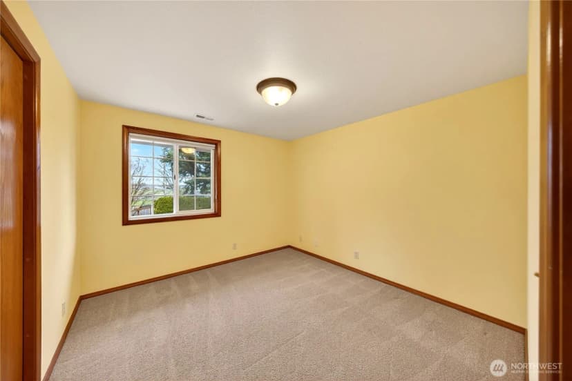 Property photo for 16273 Par Four Lane, Burlington photo 19