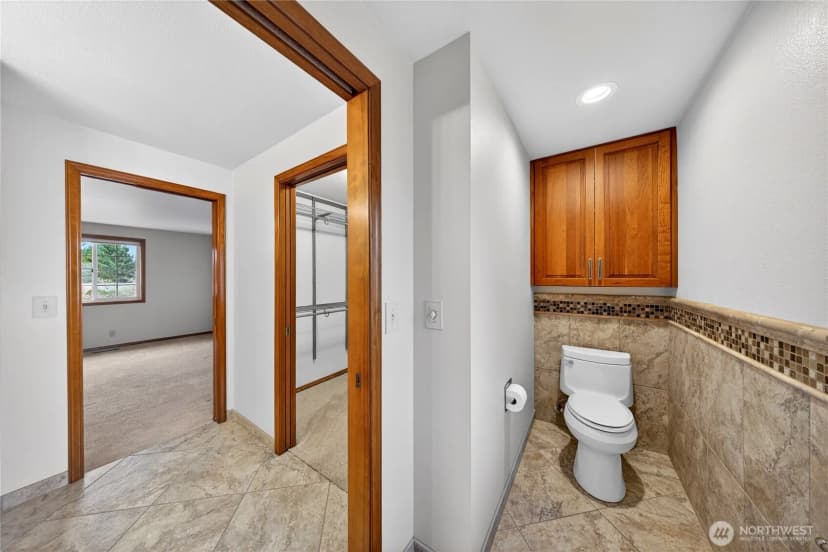 Property photo for 16273 Par Four Lane, Burlington photo 22