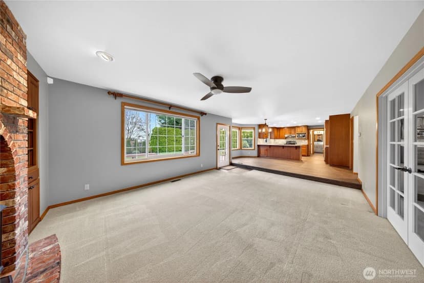 Property photo for 16273 Par Four Lane, Burlington photo 29