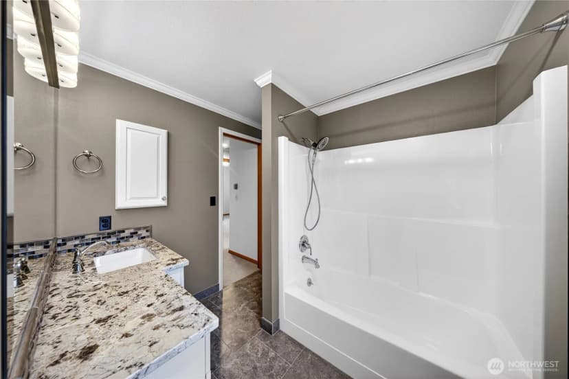 Property photo for 16273 Par Four Lane, Burlington photo 16