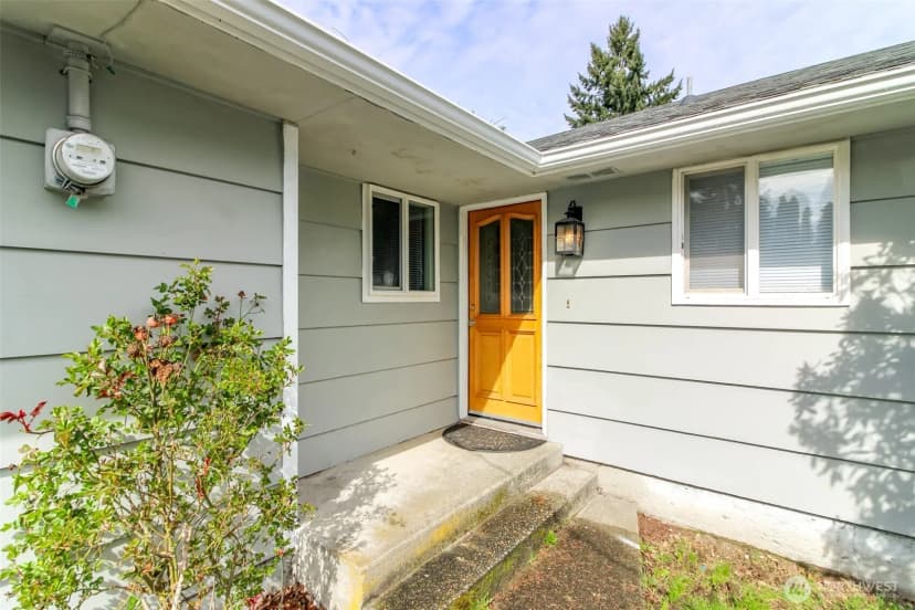 Property photo for 1317 Stillwell Street Ne, Olympia photo 3