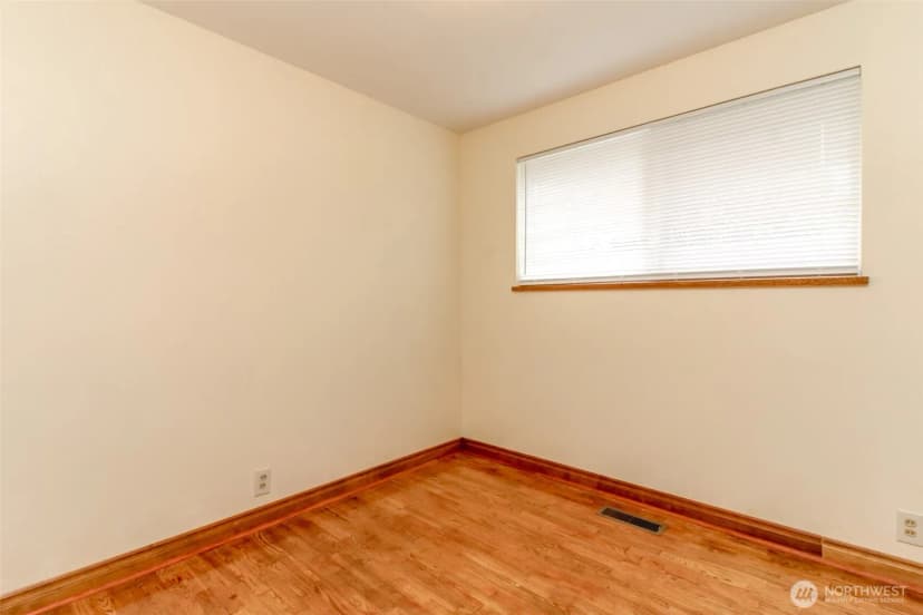 Property photo for 1317 Stillwell Street Ne, Olympia photo 16