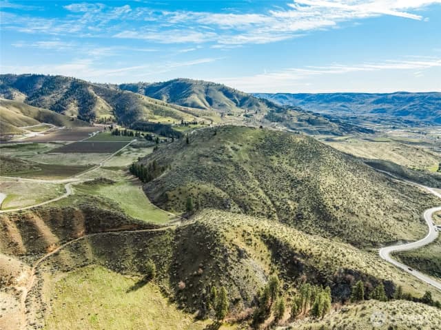 Property photo for 0 Skyfall Lane #d, Chelan photo 4