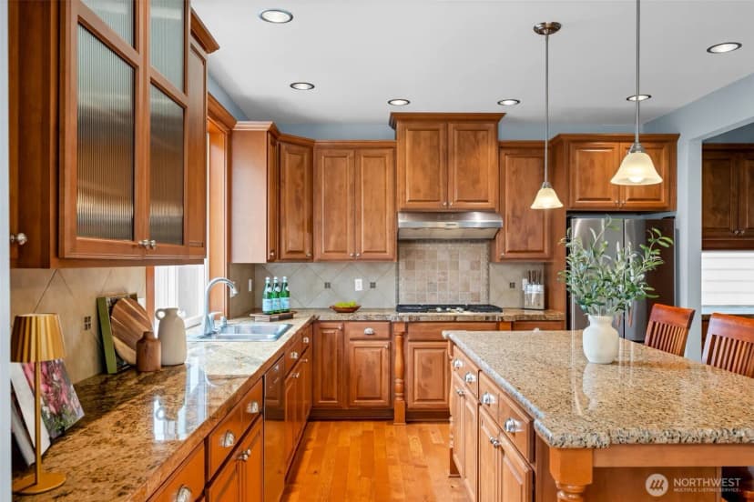 Property photo for 8835 Ne 148th Place, Kenmore photo 10