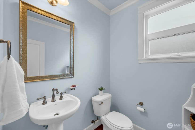 Property photo for 8835 Ne 148th Place, Kenmore photo 19