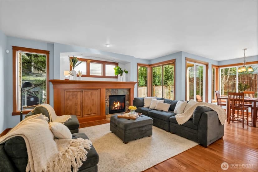 Property photo for 8835 Ne 148th Place, Kenmore photo 8
