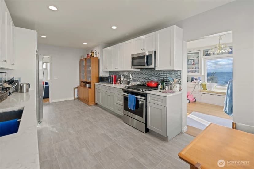 Property photo for 1788 Alki Avenue Sw, Seattle photo 20