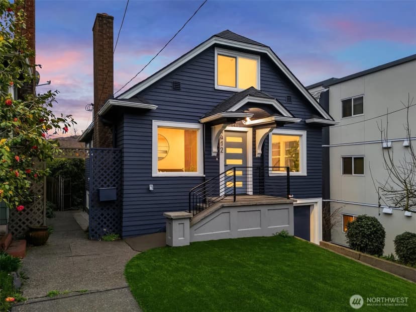 Property photo for 1412 Taylor Avenue N, Seattle photo 3