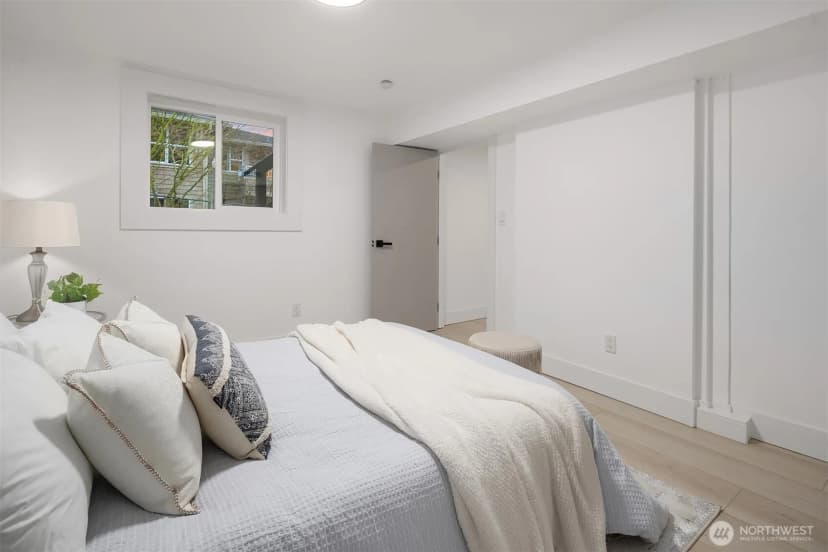 Property photo for 1412 Taylor Avenue N, Seattle photo 30