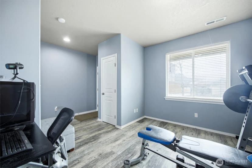 Property photo for 439 S Texas Street, Kennewick photo 8