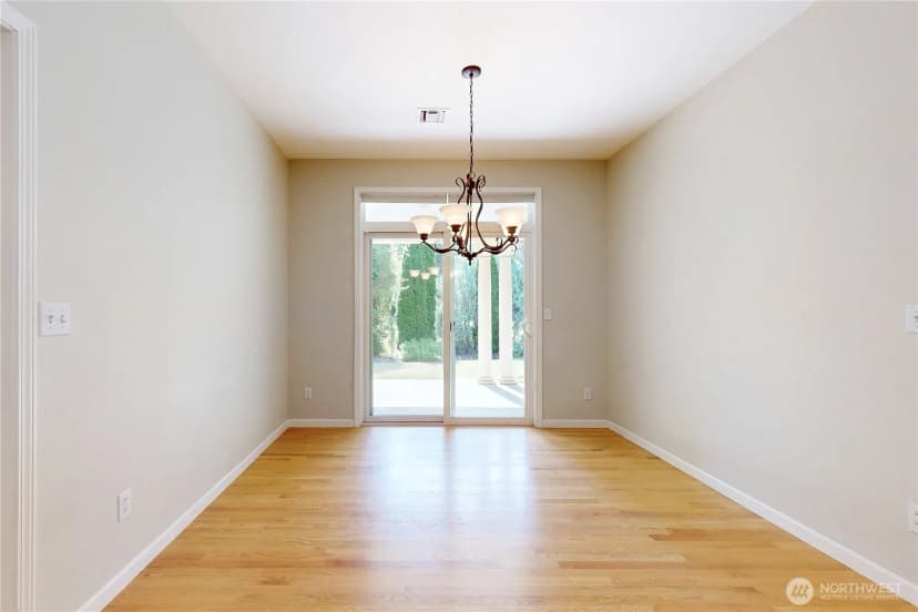 Property photo for 950 Se Creekside Drive, College Place photo 4