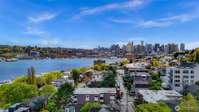 Property photo for 2134 Waverly Place N #202, Seattle photo 33