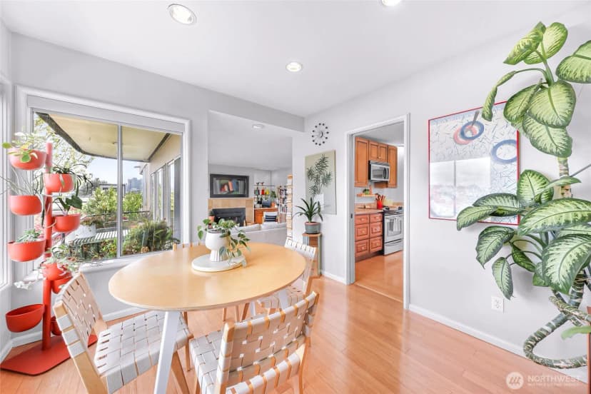 Property photo for 2134 Waverly Place N #202, Seattle photo 10