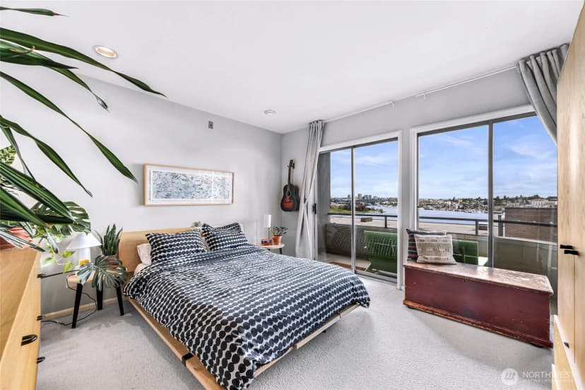 Property photo for 2134 Waverly Place N #202, Seattle photo 15