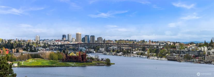 Property photo for 2134 Waverly Place N #202, Seattle photo 7