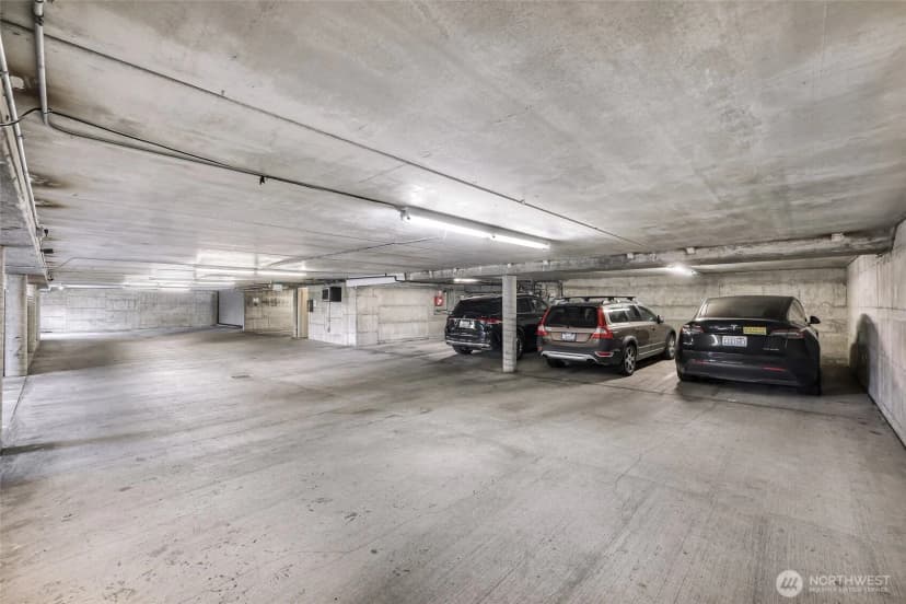 Property photo for 2134 Waverly Place N #202, Seattle photo 25