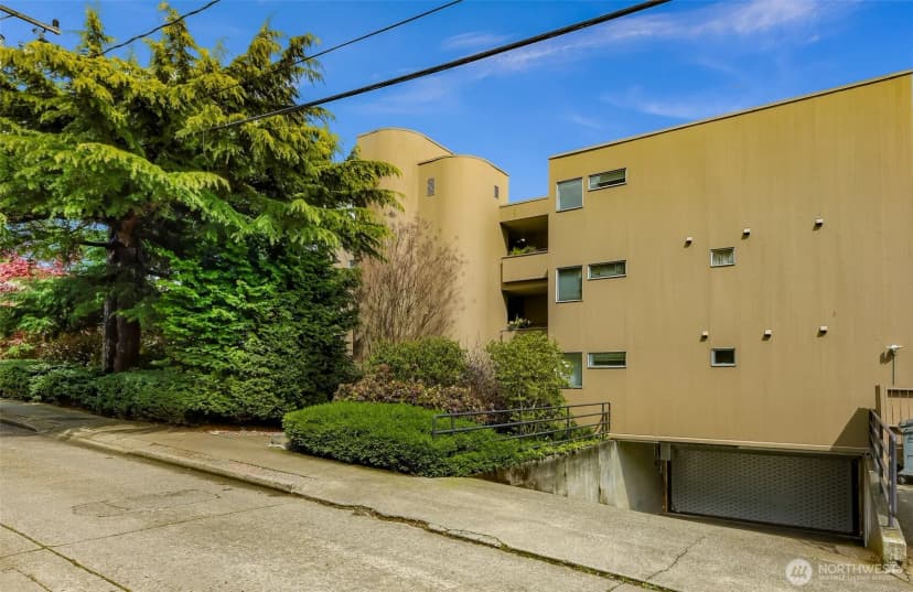 Property photo for 2134 Waverly Place N #202, Seattle photo 34