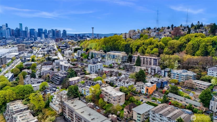 Property photo for 2134 Waverly Place N #202, Seattle photo 29