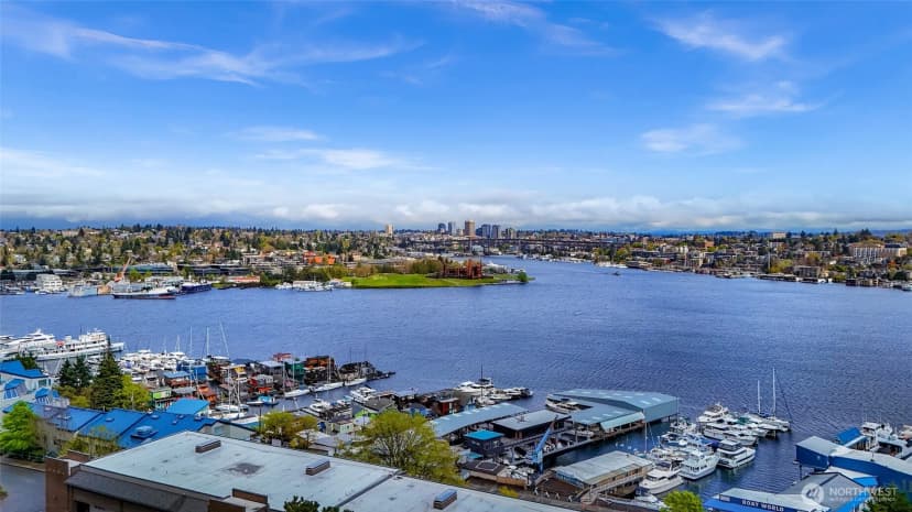 Property photo for 2134 Waverly Place N #202, Seattle photo 32