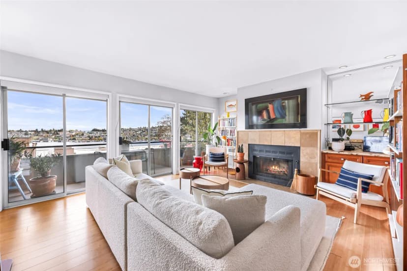 Property photo for 2134 Waverly Place N #202, Seattle
