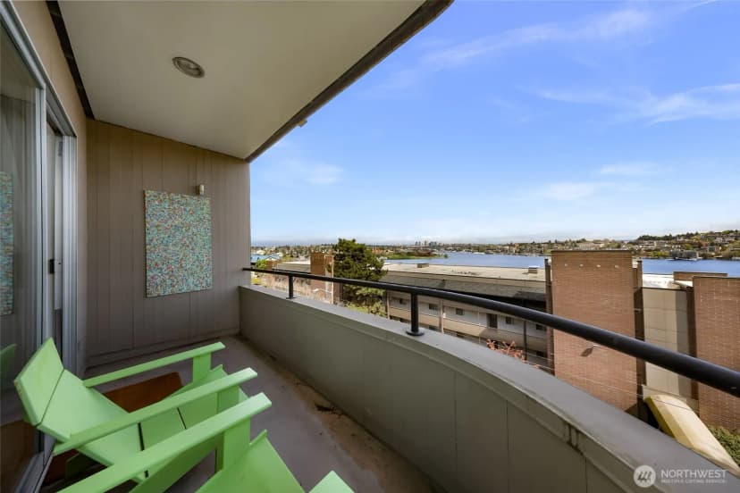 Property photo for 2134 Waverly Place N #202, Seattle photo 18