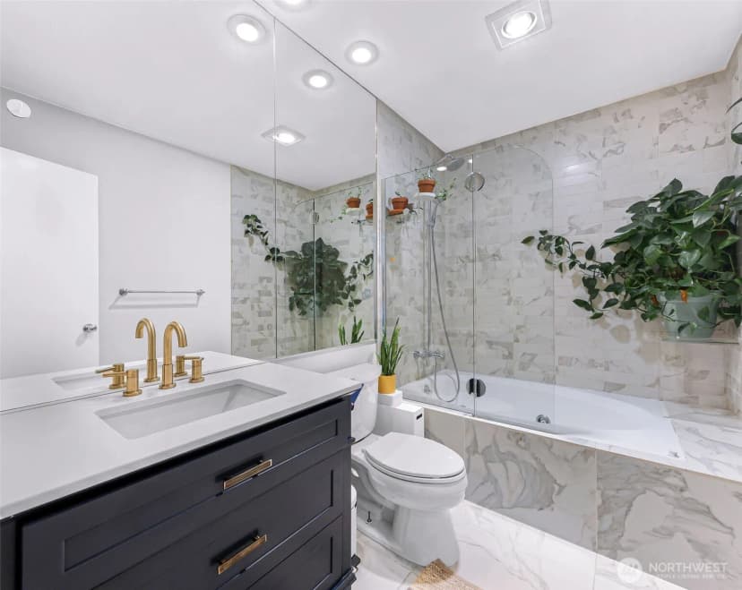 Property photo for 2134 Waverly Place N #202, Seattle photo 20