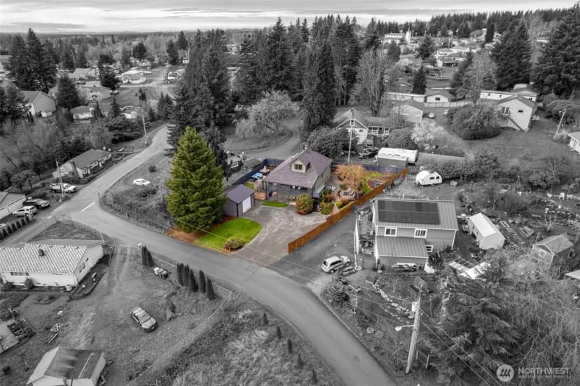 Property photo for 25710 Pacific St, Black Diamond photo 34