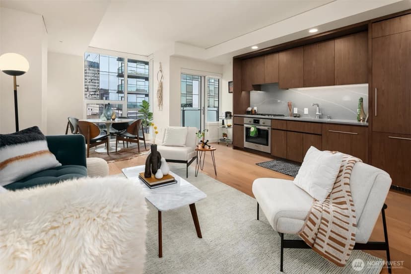 Property photo for 121 Stewart Street #1304, Seattle photo 5