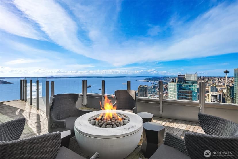 Property photo for 121 Stewart Street #1304, Seattle photo 17