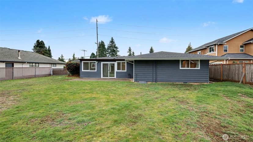 Property photo for 2200 Ne 12th, Renton photo 32