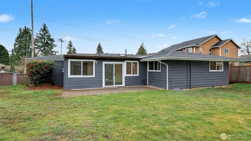 Property photo for 2200 Ne 12th, Renton photo 31