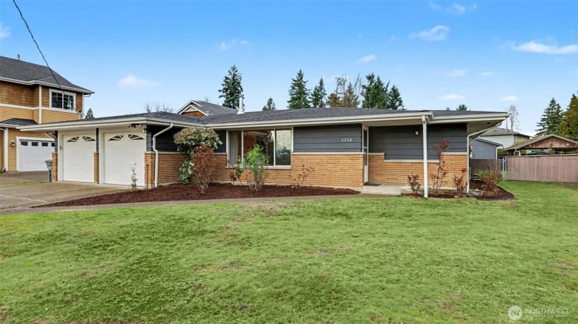 Property photo for 2200 Ne 12th, Renton photo 6
