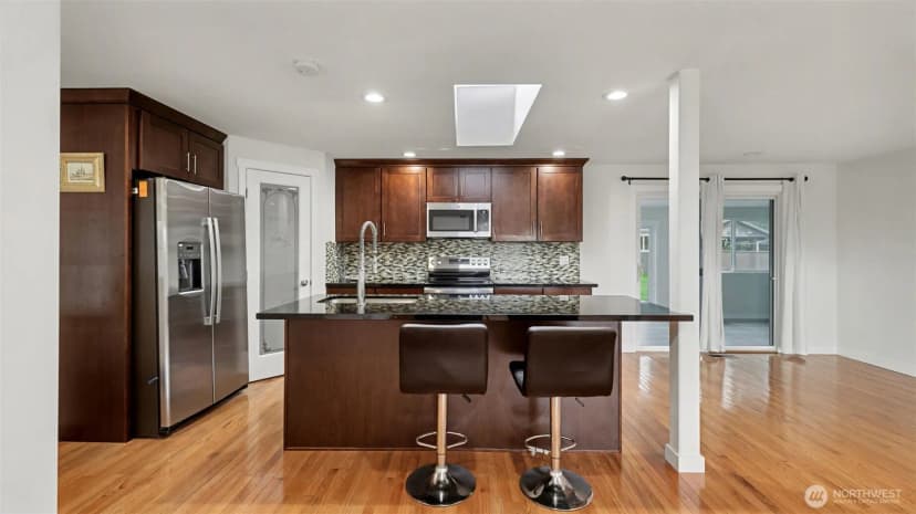 Property photo for 2200 Ne 12th, Renton photo 10