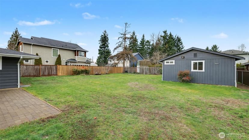 Property photo for 2200 Ne 12th, Renton photo 33