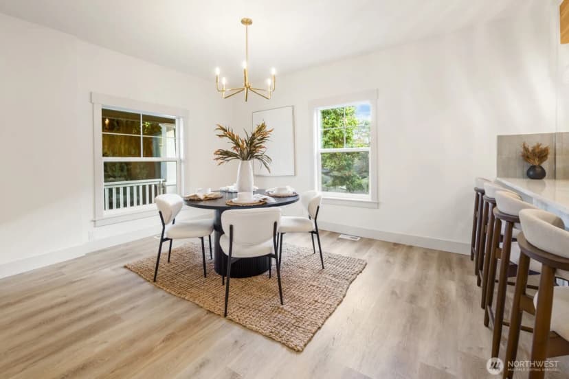 Property photo for 3037 21st Avenue W, Seattle photo 10
