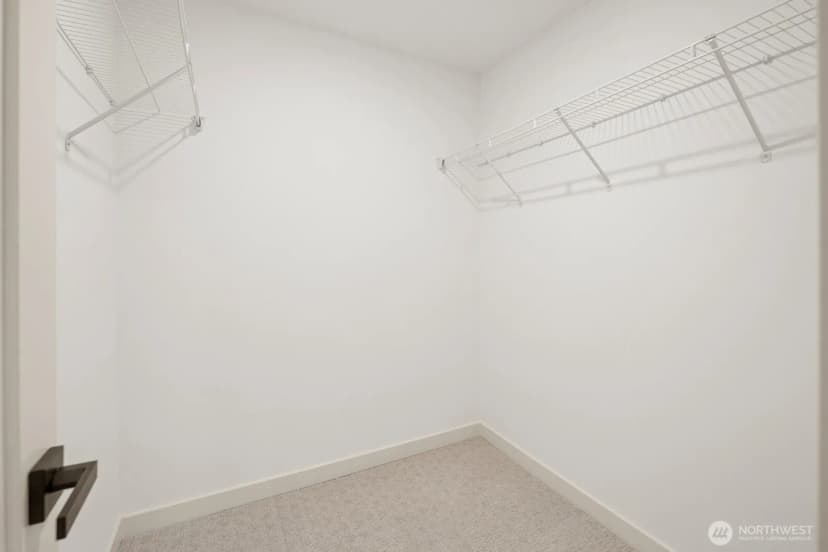 Property photo for 3037 21st Avenue W, Seattle photo 24