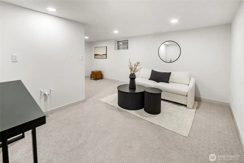 Property photo for 3037 21st Avenue W, Seattle photo 30