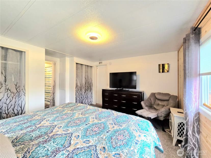 Property photo for 502 W Veterans Avenue, Westport photo 24