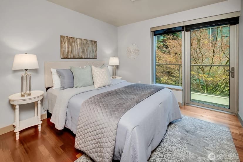 Property photo for 10650 Ne 9th Place #422, Bellevue photo 16