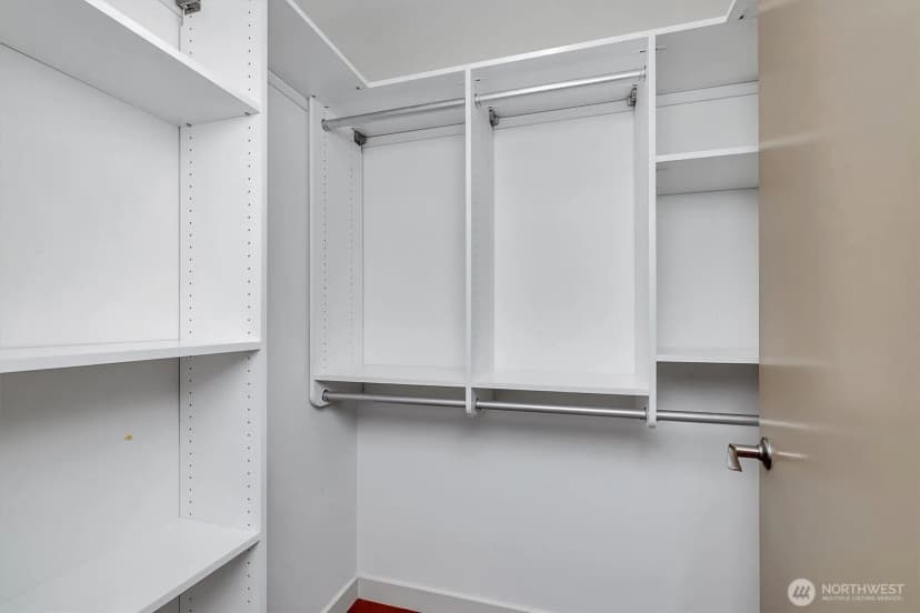 Property photo for 10650 Ne 9th Place #422, Bellevue photo 18